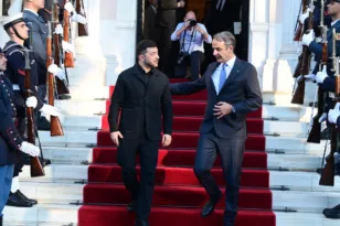 Έξι ώρες στην Αθήνα: Ενεργειακές συμφωνίες, άμυνα και κοινή γραμμή για την ειρήνη στο επίκεντρο της επίσκεψης Ζελένσκι