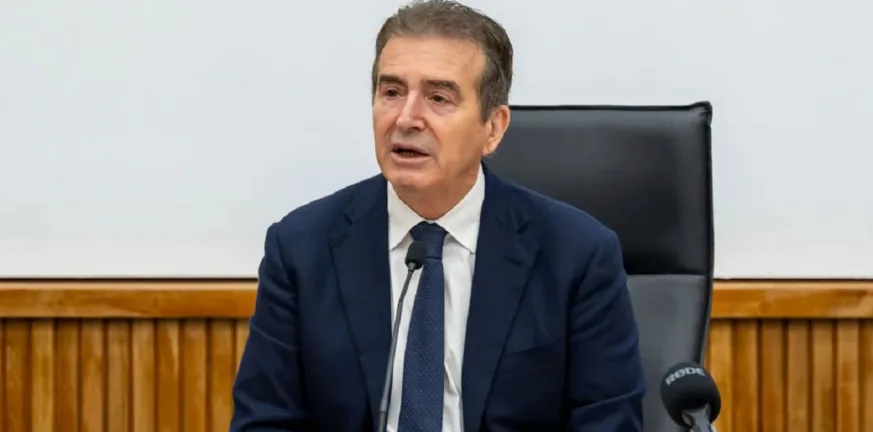 Κακουργηματική η οπλοκατοχή και τέλος οι “μπαλωθιές”: Σαρωτικά μέτρα Χρυσοχοΐδη για την Κρήτη