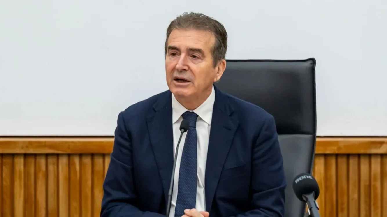 Κακουργηματική η οπλοκατοχή και τέλος οι “μπαλωθιές”: Σαρωτικά μέτρα Χρυσοχοΐδη για την Κρήτη Κακουργηματική η οπλοκατοχή και τέλος οι “μπαλωθιές”: Σαρωτικά μέτρα Χρυσοχοΐδη για την Κρήτη