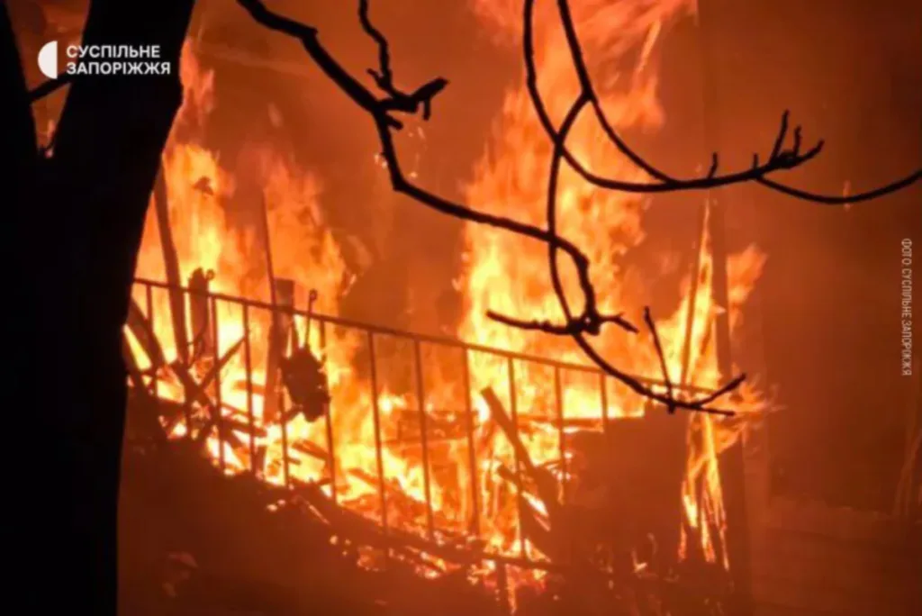 «Κόλαση» στη Ζαπορίζια: Μαζική ρωσική επίθεση με drones ΦΩΤΟ-ΒΙΝΤΕΟ