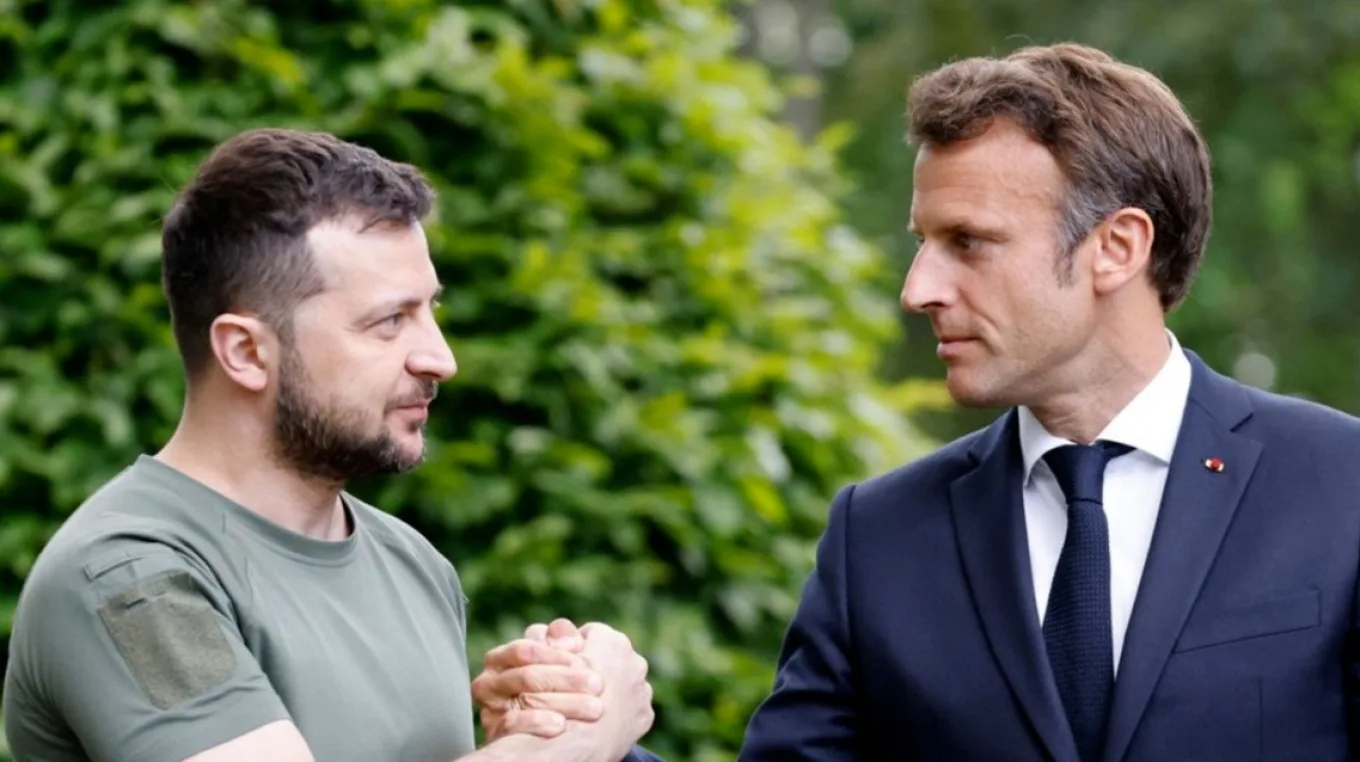 Ο Ζελένσκι ταξιδεύει για το Παρίσι τη Δευτέρα