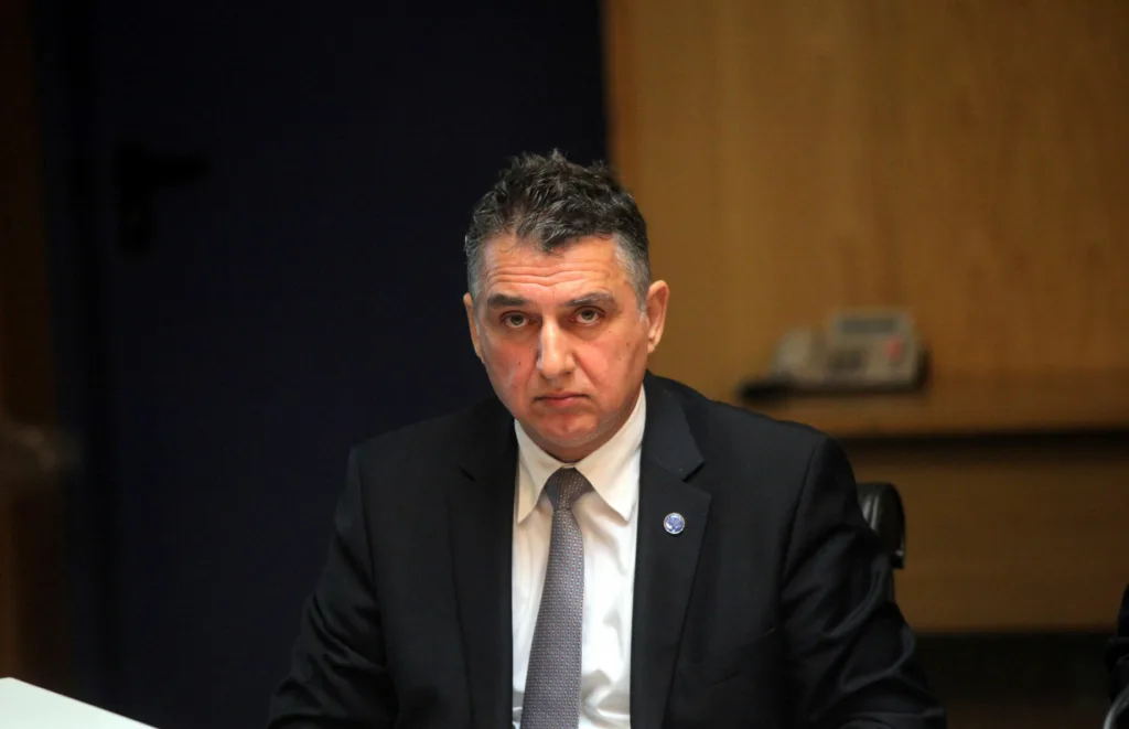 Αχαΐα: «Χειρόφρενο» σε Προαστιακό και Οδοντωτό, τι εκμυστηρεύτηκε στην «Π» εργαζόμενος της Hellenic Train