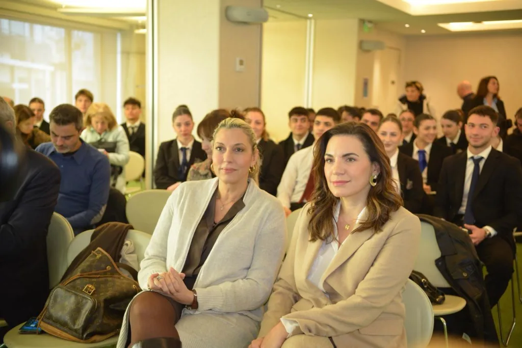 Όλγα Κεφαλογιάννη: "Το ανθρώπινο δυναμικό είναι το ισχυρότερο ανταγωνιστικό πλεονέκτημα του ελληνικού τουρισμού" Όλγα Κεφαλογιάννη: "Το ανθρώπινο δυναμικό είναι το ισχυρότερο ανταγωνιστικό πλεονέκτημα του ελληνικού τουρισμού"