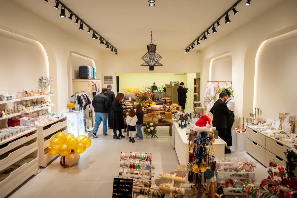 Ευχαριστήριο από την τοπική επιχείρηση Κατριβέση Γάμος-Βάπτιση για τη μεγάλη επιτυχία των εγκαινίων του καταστήματος