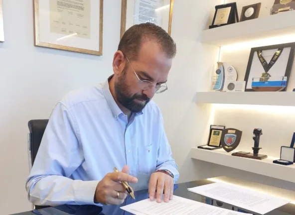 Δυτική Ελλάδα: Στο Πρόγραμμα «Δυτική Ελλάδα 2021 – 2027», με απόφαση Φαρμάκη, η ανέγερση της Μονάδας Αγ. Αρσενίου και η προμήθεια οχημάτων για τις μετακινήσεις ηλικιωμένων και ΑμεΑ σε κοινωνικές δομές