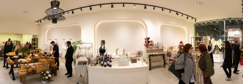 Ευχαριστήριο από την τοπική επιχείρηση Κατριβέση Γάμος-Βάπτιση για τη μεγάλη επιτυχία των εγκαινίων του καταστήματος