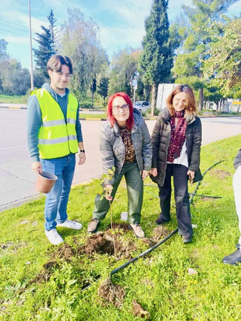Πανεπιστήμιο Πατρών: Περιβαλλοντική Εκστρατεία Δενδροφύτευσης και Εθελοντικής Δωρεάς Αίματος