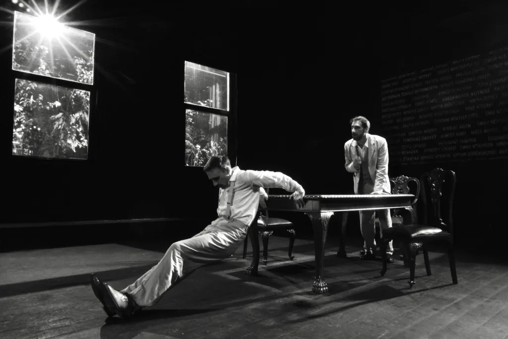 Βασίλης Κόκκαλης: «Το “Ταξίδι μεγάλης μέρας μέσα στη νύχτα” δεν τελειώνει όταν πέσει η αυλαία» Βασίλης Κόκκαλης: «Το “Ταξίδι μεγάλης μέρας μέσα στη νύχτα” δεν τελειώνει όταν πέσει η αυλαία»