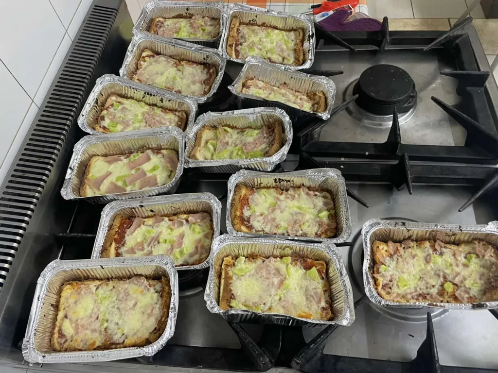 Πάτρα: Οι μαθητές του 52ου Δημοτικού συμμετείχαν εθελοντικά στην «Κουζίνα Αγάπης» – Μάθημα αλληλεγγύης για την Ε’ και ΣΤ’ τάξη Πάτρα: Οι μαθητές του 52ου Δημοτικού συμμετείχαν εθελοντικά στην «Κουζίνα Αγάπης» – Μάθημα αλληλεγγύης για την Ε’ και ΣΤ’ τάξη