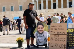 Εκταφές σορών στα Τέμπη: Τι ζητάνε Πάνος Ρούτσι και Ηλίας Παπαγγελής