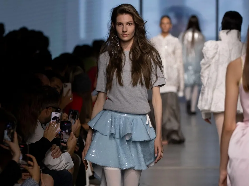 Οι Αναδυόμενες Χώρες Αναλαμβάνουν την Πρωτοβουλία στη Μόδα Οι Αναδυόμενες Χώρες Αναλαμβάνουν την Πρωτοβουλία στη Μόδα