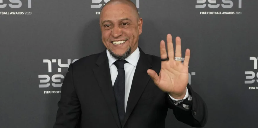 Βραζιλία: Στο νοσοκομείο ο Ρομπέρτο Κάρλος