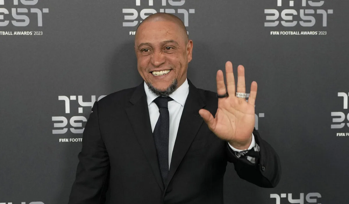 Βραζιλία: Στο νοσοκομείο ο Ρομπέρτο Κάρλος