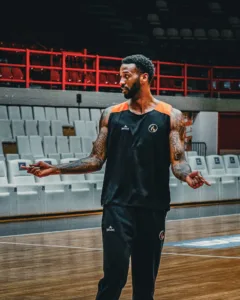 Ο Κούρο Σεγκούρα έπιασε δουλειά στον Προμηθέα - Φωτογραφίες