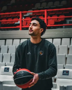 Ο Κούρο Σεγκούρα έπιασε δουλειά στον Προμηθέα - Φωτογραφίες