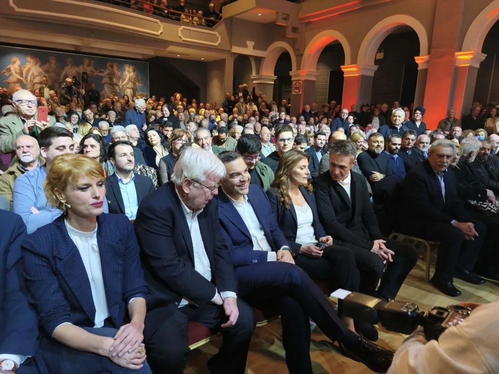 Αλέξης Τσίπρας από την Πάτρα: «Το φάντασμα της Ιθάκης πλανιέται πάνω από το καθεστώς τους»