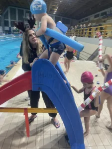 Ο Αγιος Βασίλης στο κολυμβητήριο «Α. Πεπανός» για τα παιδιά της ΝΕΠ - Φωτογραφίες