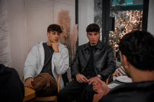 Ο Προμηθέας γιορτινό τραπέζι με δώρα κι ευχές - Φωτογραφίες