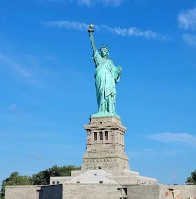 Βραζιλία: Ανεμοι ξήλωσαν αντίγραφο του αγάλματος της Ελευθερίας ΒΙΝΤΕΟ