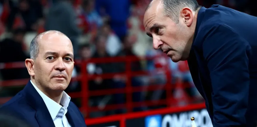 «Όταν ο Πιτίνο μίλαγε για τις χαλασμένες τουαλέτες στο γραφείο του στο ΟΑΚΑ δεν είχε χρήματα ο σημερινός ιδιοκτήτης να αλλάξει μια λεκάνη;»