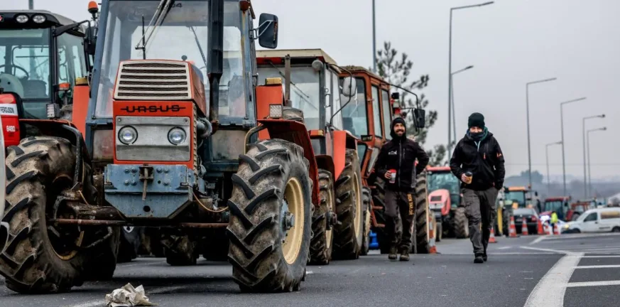 Αγρότες: Μπλόκο στο ρεύμα προς Θεσσαλονίκη στα διόδια των Μαλγάρων
