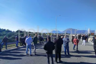 Σε τροχιά κλιμάκωσης οι αγρότες: Κομβόι για τη Γέφυρα Ρίου–Αντιρρίου - «Κόλλησε» ασθενοφόρο ΦΩΤΟ