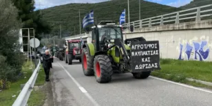 Αγρότες Ναυπακτίας και Δωρίδας έκλεισαν την εθνική οδό Ναυπάκτου – Ιτέας