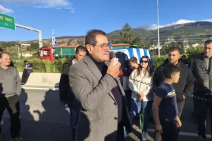 Πάτρα: Η δημοτική αρχή στο πλευρό των αγροτοκτηνοτρόφων στο μπλόκο της Περιμετρικής 