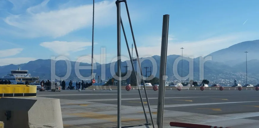 Σε τροχιά κλιμάκωσης οι αγρότες: Κομβόι για τη Γέφυρα Ρίου–Αντιρρίου - «Κόλλησε» ασθενοφόρο ΦΩΤΟ