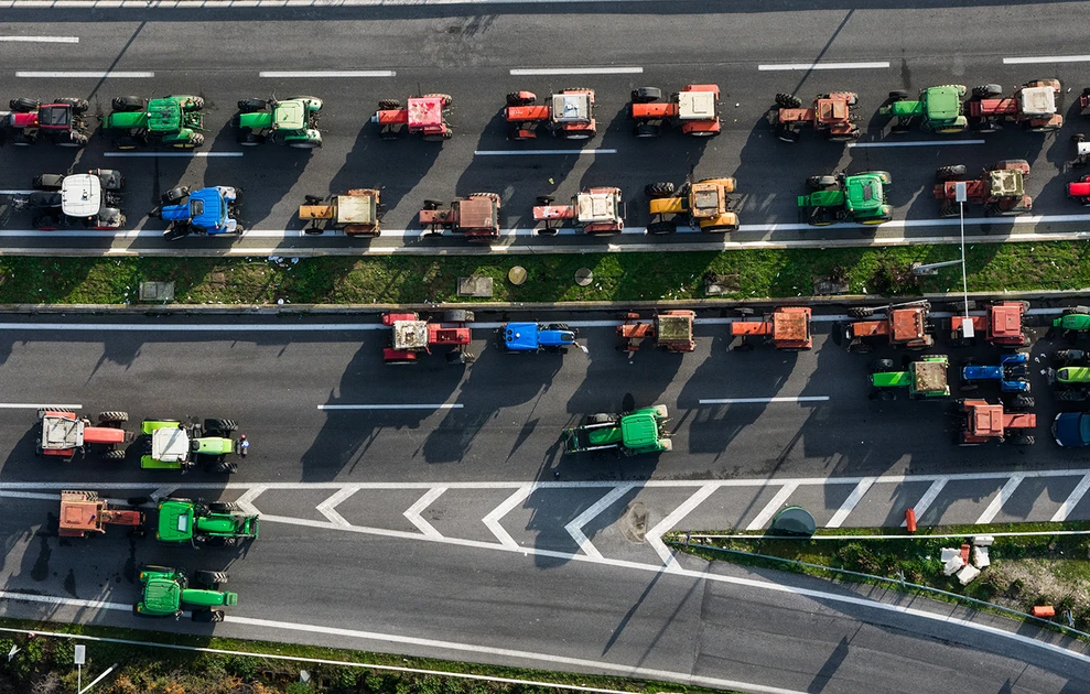 Οι αγρότες κλιμακώνουν τις κινητοποιήσεις τους, που υπάρχουν μπλόκα, που ενισχύονται και τι αποφάσεις έχουν πάρει