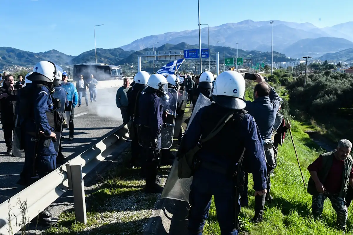 Αχαΐα - Η γραμμή της Δικαιοσύνης στην τοπική ΕΛΑΣ για τις αγροτικές κινητοποιήσεις: «Ανοχή ναι, εκτροπές όχι» Αχαΐα - Η γραμμή της Δικαιοσύνης στην τοπική ΕΛΑΣ για τις αγροτικές κινητοποιήσεις: «Ανοχή ναι, εκτροπές όχι»