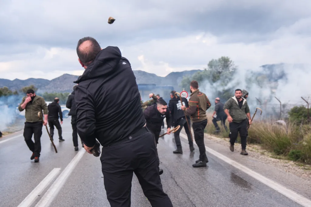 Κρήτη: Αγρότες χτύπησαν αστυνομικούς, ταυτοποιήθηκαν οι δράστες που διώκονται για εγκληματική οργάνωση, ΦΩΤΟ