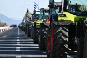 Μαθητικές εκδρομές «παγιδευμένες» στα μπλόκα