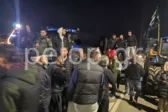 Κάτω Αχαΐα: Παραταγμένα τα τρακτέρ στην Εθνική, έκλεισαν τον κόμβο ΦΩΤΟ