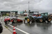 Που βρίσκονται αγροτικά μπλόκα στην Αχαΐα, αποφάσεις για νέους αποκλεισμούς, μπαίνουν στην Πάτρα