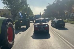 Αγρότες από το μπλόκο Θεσσαλονίκης απορρίπτουν το κάλεσμα Μητσοτάκη για συνάντηση τη Δευτέρα BINTEO