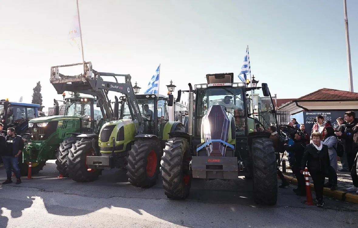 Αγρότες: Αυτά είναι τα αιτήματά τους, κλιμάκωση των κινητοποιήσεων, έκκληση της κυβέρνησης για διάλογο με ανοιχτούς τους δρόμους Αγρότες: Αυτά είναι τα αιτήματά τους, κλιμάκωση των κινητοποιήσεων, έκκληση της κυβέρνησης για διάλογο με ανοιχτούς τους δρόμους