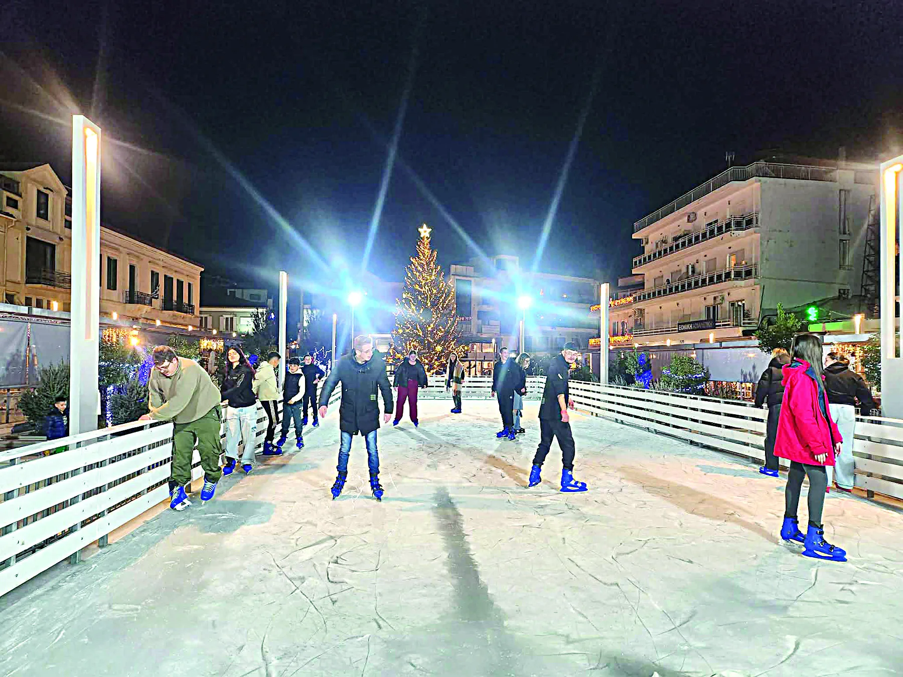 Αίγιο: Δόθηκαν εξηγήσεις για το Πάρκο Χριστουγέννων - Διευκρινίσεις από τον Ν. Καραΐσκο στον Χρ. Γούτο