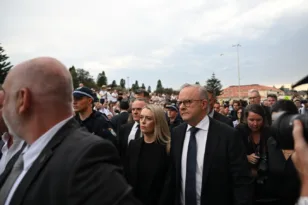 Αυστραλία: Αποδοκιμασίες κατά του πρωθυπουργού στην επέτειο των θυμάτων ΒΙΝΤΕΟ