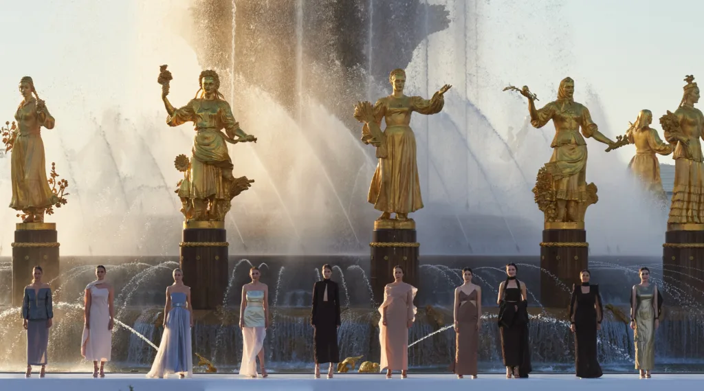 Οι αναδυόμενες Αγορές Πρωτοστατούν στη Διαμόρφωση των Τάσεων της Βιομηχανίας της Μόδας