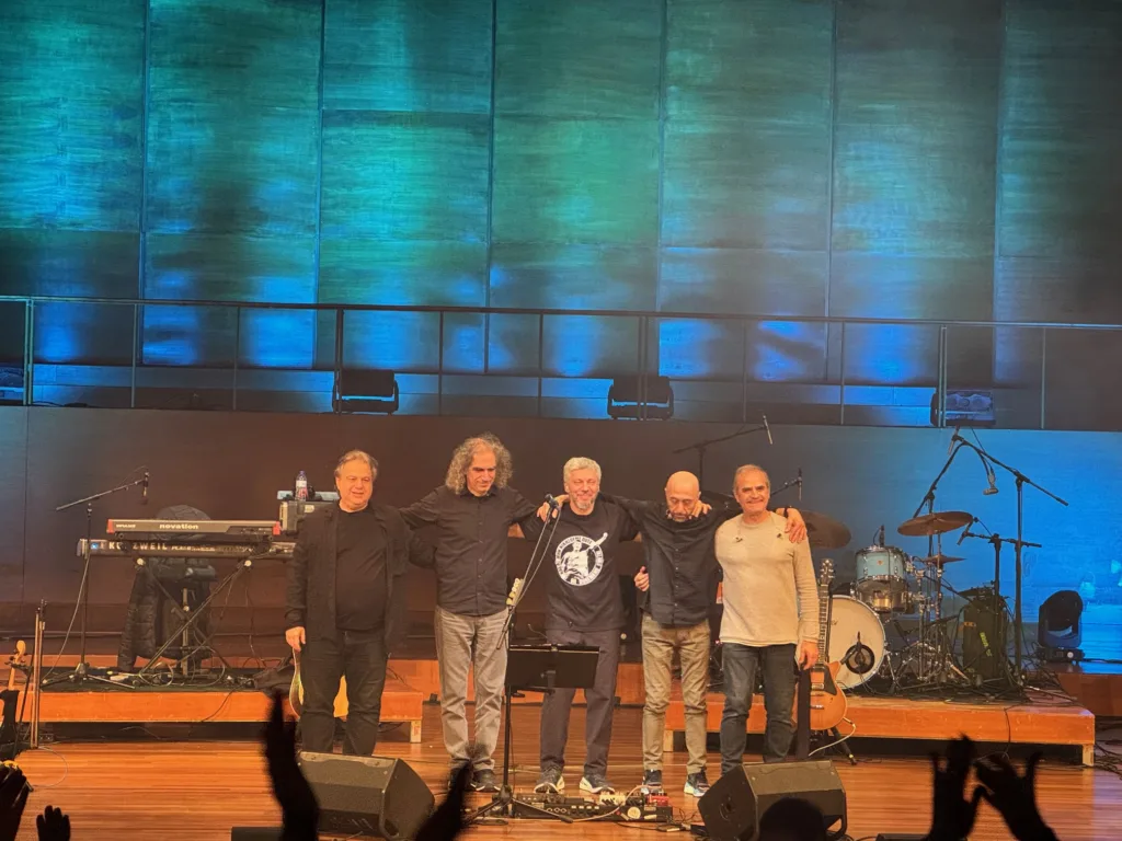 Κατάμεστο το Συνεδριακό Κέντρο στην Πάτρα για τον Αλκίνοο Ιωαννίδη - Μια συναυλία-γιορτή για τα 61 χρόνια του Πανεπιστημίου ΦΩΤΟ