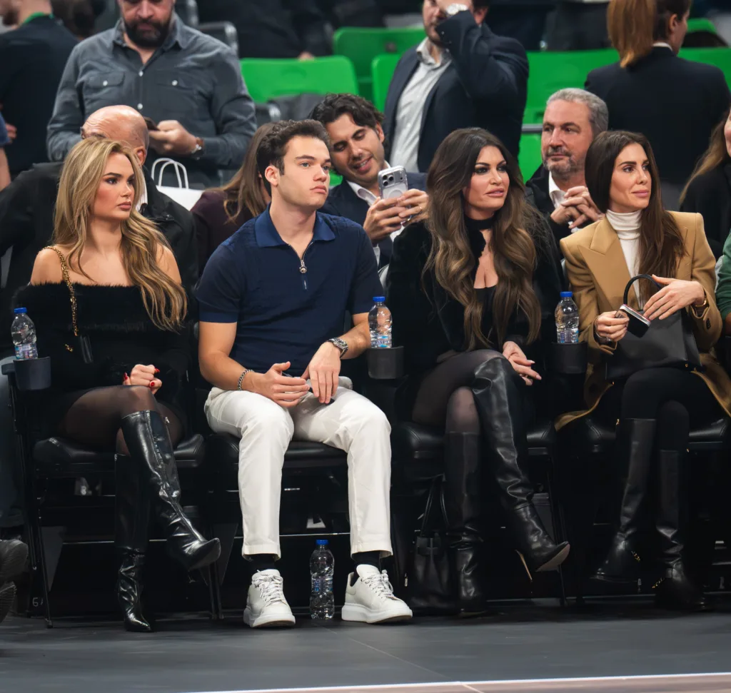 Επίσκεψη της πρέσβη των ΗΠΑ, κυρία Κίμπερλι Γκίλφοϊλ στο ΟΑΚΑ στο παιχνίδι με την Χαποελ Τελ Αβιβ