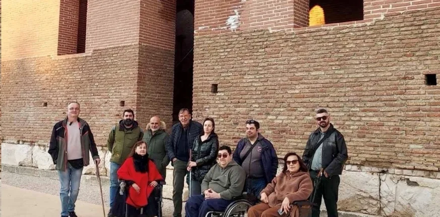 Πάτρα: Επίσκεψη στο Ρωμαϊκό Ωδείο από το Σύλλογο Ατόμων με κινητική αναπηρία
