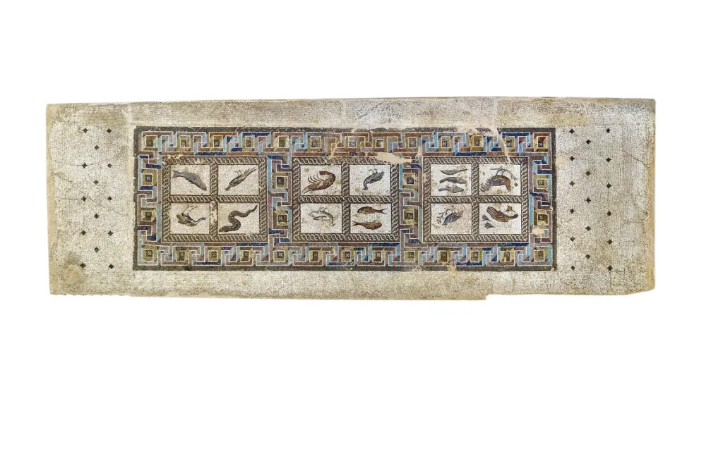 Αναστασία Κουμούση και LAMDA φωτίζουν το Αρχαιολογικό Μουσείο Πατρών στον 24ο τόμο του «Κύκλου των Μουσείων» ΦΩΤΟ Αναστασία Κουμούση και LAMDA φωτίζουν το Αρχαιολογικό Μουσείο Πατρών στον 24ο τόμο του «Κύκλου των Μουσείων» ΦΩΤΟ