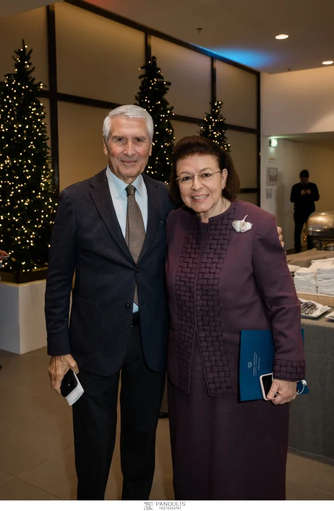 Αναστασία Κουμούση και LAMDA φωτίζουν το Αρχαιολογικό Μουσείο Πατρών στον 24ο τόμο του «Κύκλου των Μουσείων» ΦΩΤΟ Αναστασία Κουμούση και LAMDA φωτίζουν το Αρχαιολογικό Μουσείο Πατρών στον 24ο τόμο του «Κύκλου των Μουσείων» ΦΩΤΟ