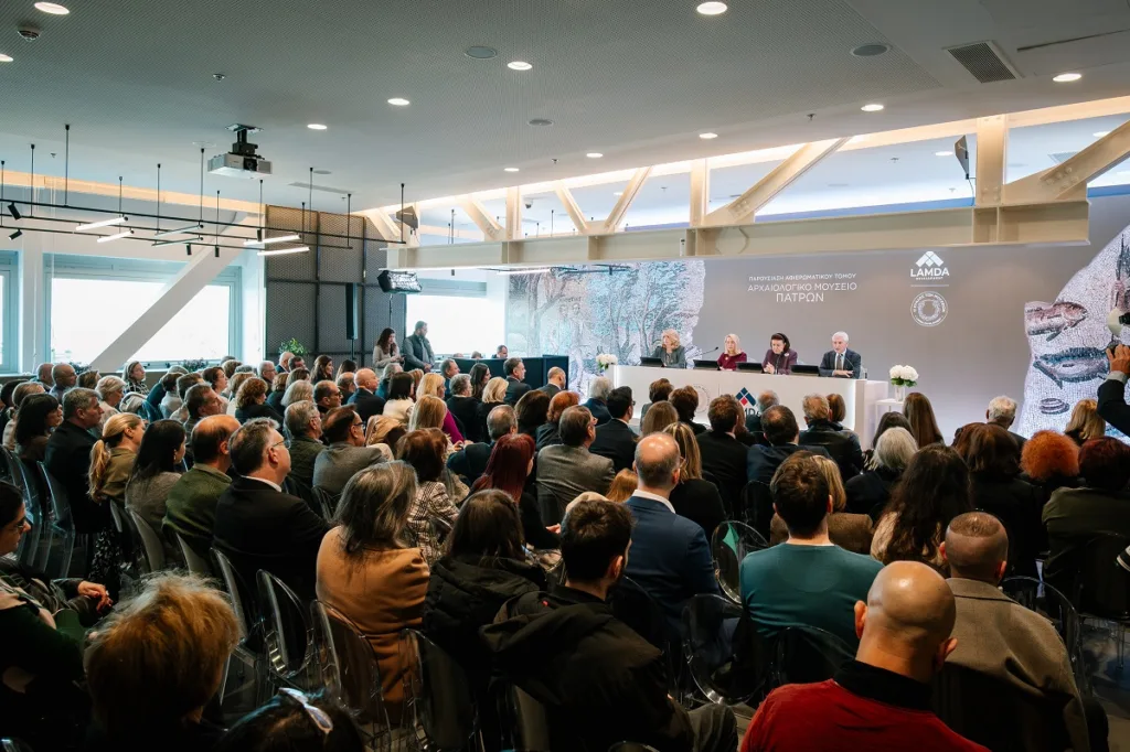 Αναστασία Κουμούση και LAMDA φωτίζουν το Αρχαιολογικό Μουσείο Πατρών στον 24ο τόμο του «Κύκλου των Μουσείων» ΦΩΤΟ Αναστασία Κουμούση και LAMDA φωτίζουν το Αρχαιολογικό Μουσείο Πατρών στον 24ο τόμο του «Κύκλου των Μουσείων» ΦΩΤΟ