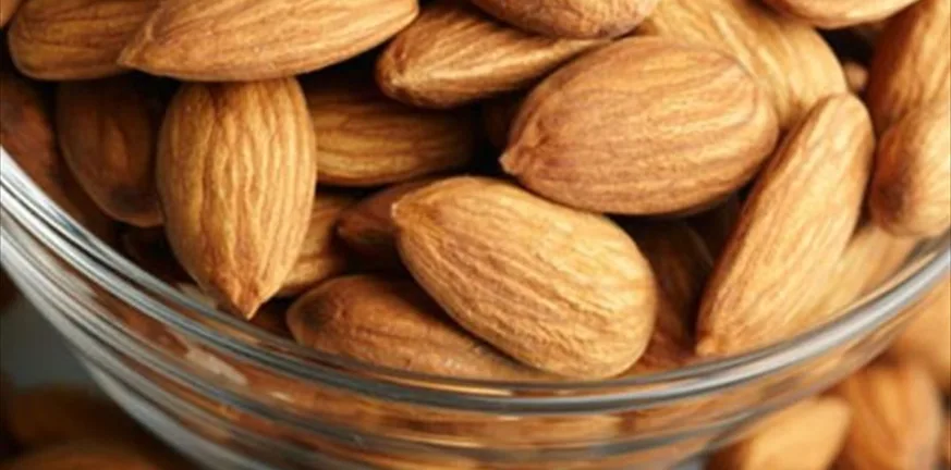 Αυτός είναι σούπερ ξηρός καρπός που βοηθά τη λειτουργία του εντέρου