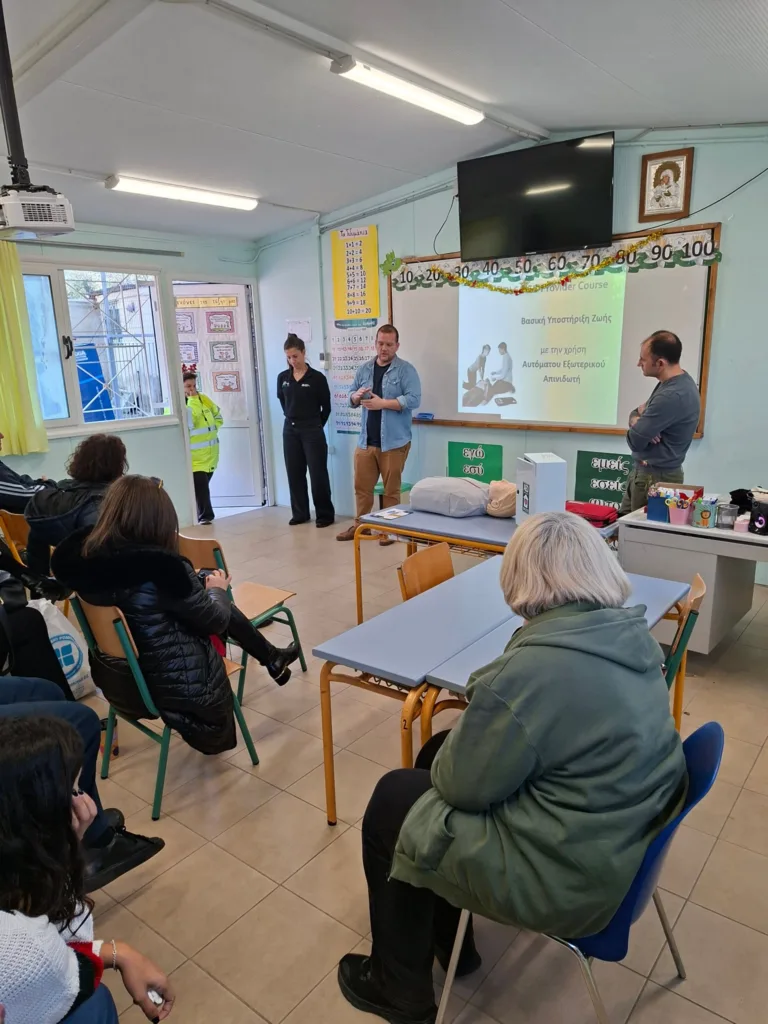 Ένα σχολείο πιο ασφαλές: Απινιδωτής και εκπαίδευση ζωής στο Δημοτικό Σχολείο Καμινίων ΦΩΤΟ