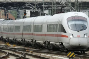 Βλάβη στην αμαξοστοιχία Intercity με 400 επιβάτες ακινητοποιήθηκε στους Αγίους Αναργύρους