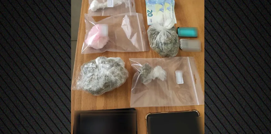 Αίγιο: Τον έπιασαν με κάνναβη και λαθραίο καπνό